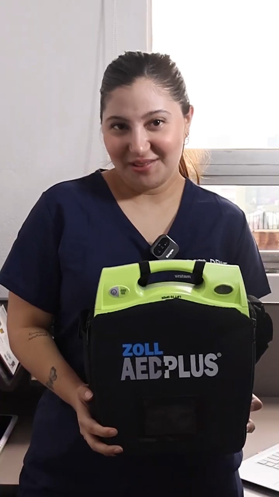 DESFI DEPOT Captado por camaras de seguridad: joven sufrió un paro cardiaco en gimnasio
